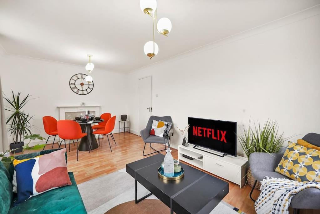 לונדון Cosy Apartment 5 Guests 3 Beds 1 Sofa Bed Lewisham מראה חיצוני תמונה