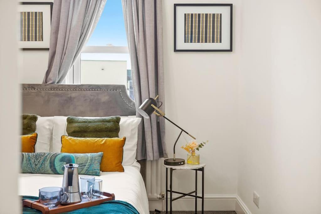 לונדון Cosy Apartment 5 Guests 3 Beds 1 Sofa Bed Lewisham מראה חיצוני תמונה